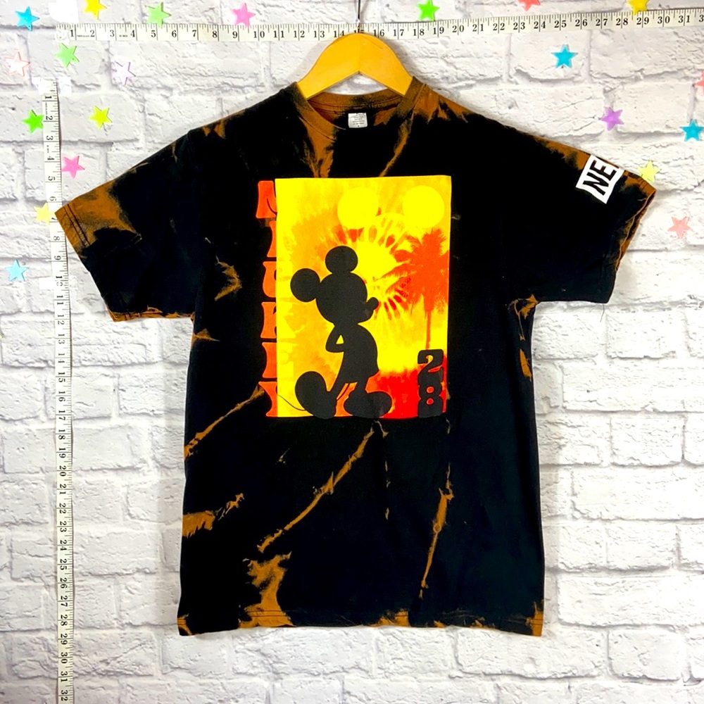 NWOT Neff Mickey Mouse Tie Dye T-Shirt Men’s M